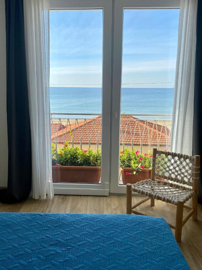 Via Firenze 11 Apartman Follonica Kültér fotó