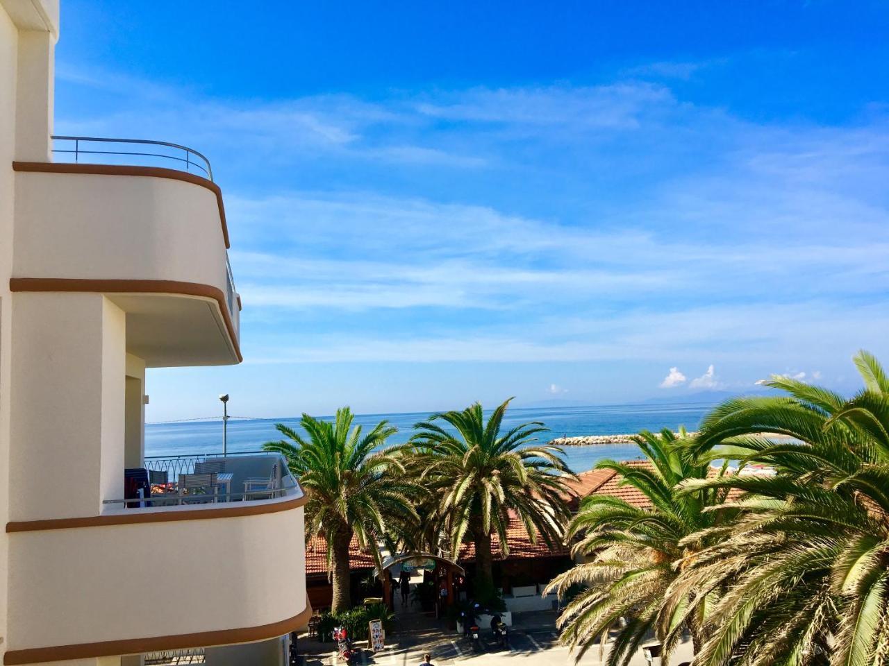Via Firenze 11 Apartman Follonica Kültér fotó